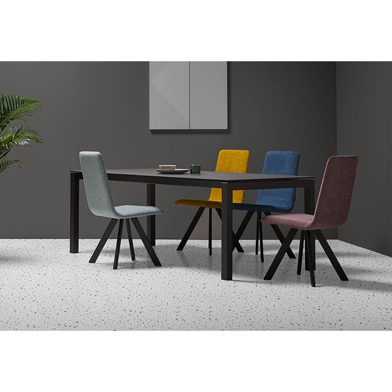 Table Julia